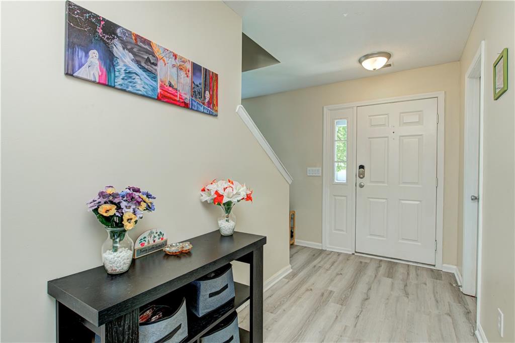 585 Old Farm Road Danville, IN 46122 - Photo 2 of 37 Gallery Image 2