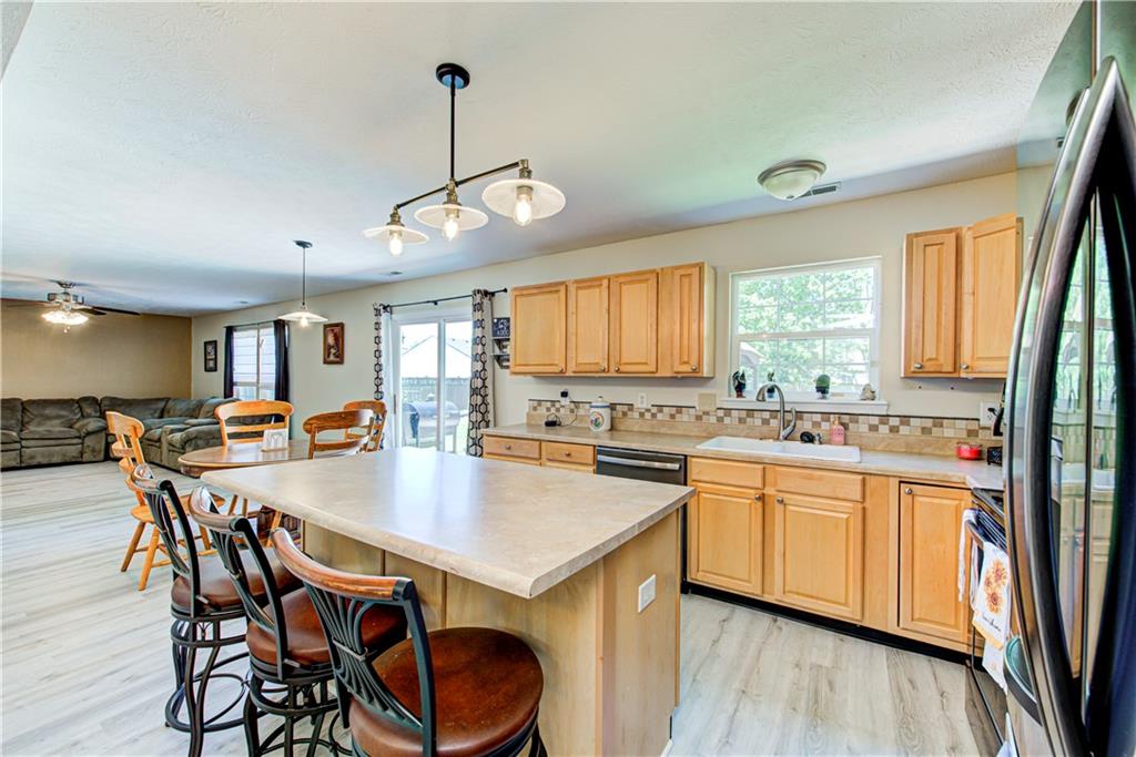 585 Old Farm Road Danville, IN 46122 - Photo 11 of 37 Gallery Image 11