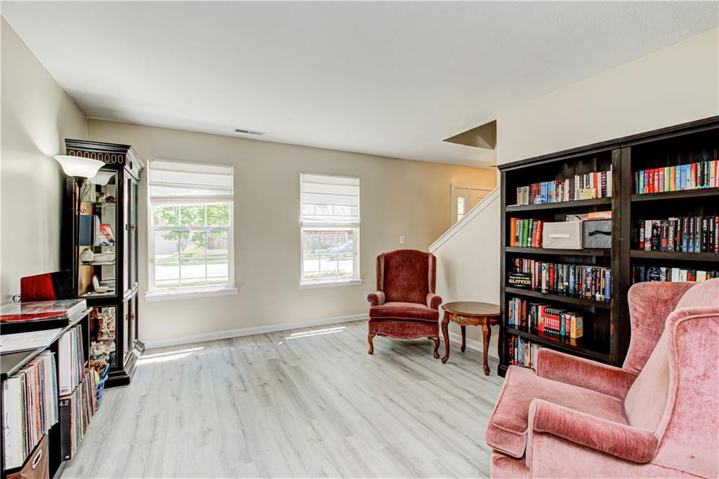 585 Old Farm Road Danville, IN 46122 - Photo 14 of 37 Gallery Image 14