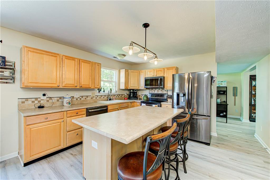 585 Old Farm Road Danville, IN 46122 - Photo 9 of 37 Gallery Image 9