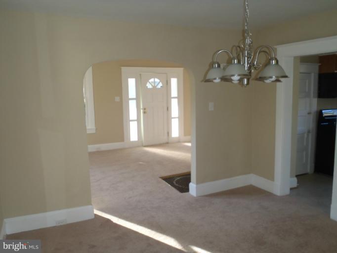 31 Patapsco Road Linthicum Heights, MD 21090 - Photo 14 of 20 Dining Room