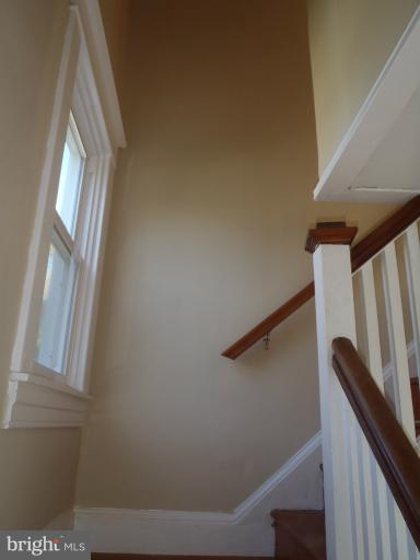 31 Patapsco Road Linthicum Heights, MD 21090 - Photo 15 of 20 Stairs to UL