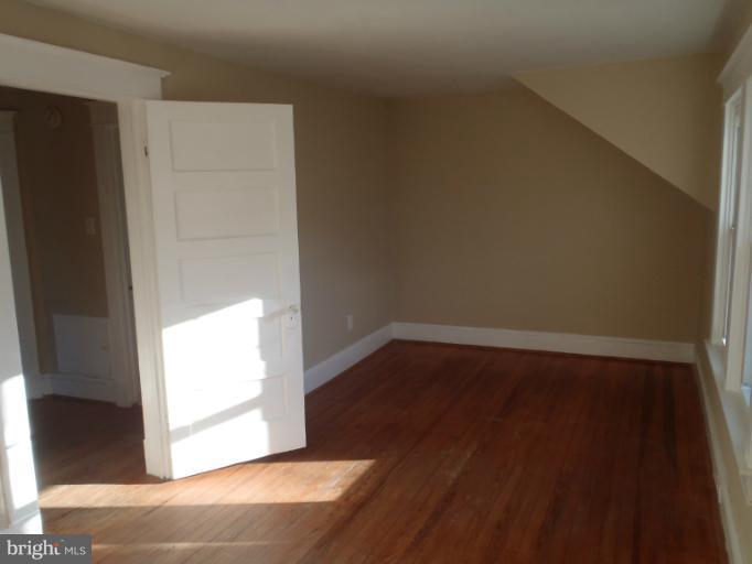 31 Patapsco Road Linthicum Heights, MD 21090 - Photo 16 of 20 Bedroom (Master)