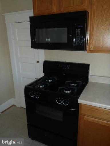 31 Patapsco Road Linthicum Heights, MD 21090 - Photo 19 of 20 Kitchen