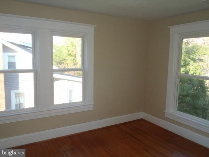 31 Patapsco Road Linthicum Heights, MD 21090 - Photo 5 of 20 Bedroom 3