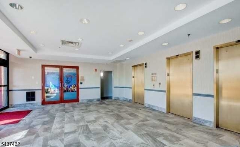 100 Old Palisade Road, Unit 1613 Fort Lee, NJ 07024 - Photo 34 of 35
