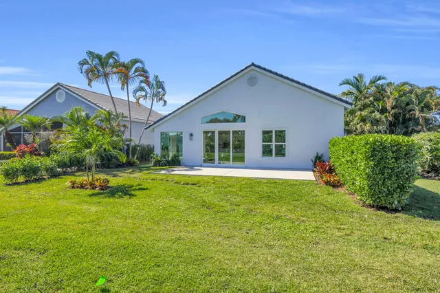 $1,400,000 | 13878 Palm Grove Place, Palm Beach Gardens, FL 33418