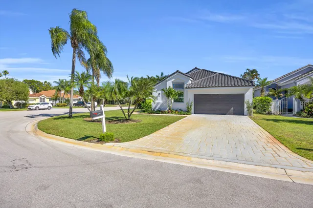 $1,400,000 | 13878 Palm Grove Place, Palm Beach Gardens, FL 33418