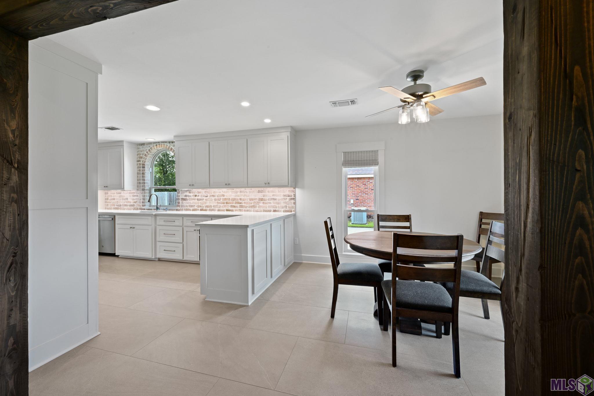 14173 Troy Duplessis Road Gonzales, LA 70737 - Photo 7 of 22