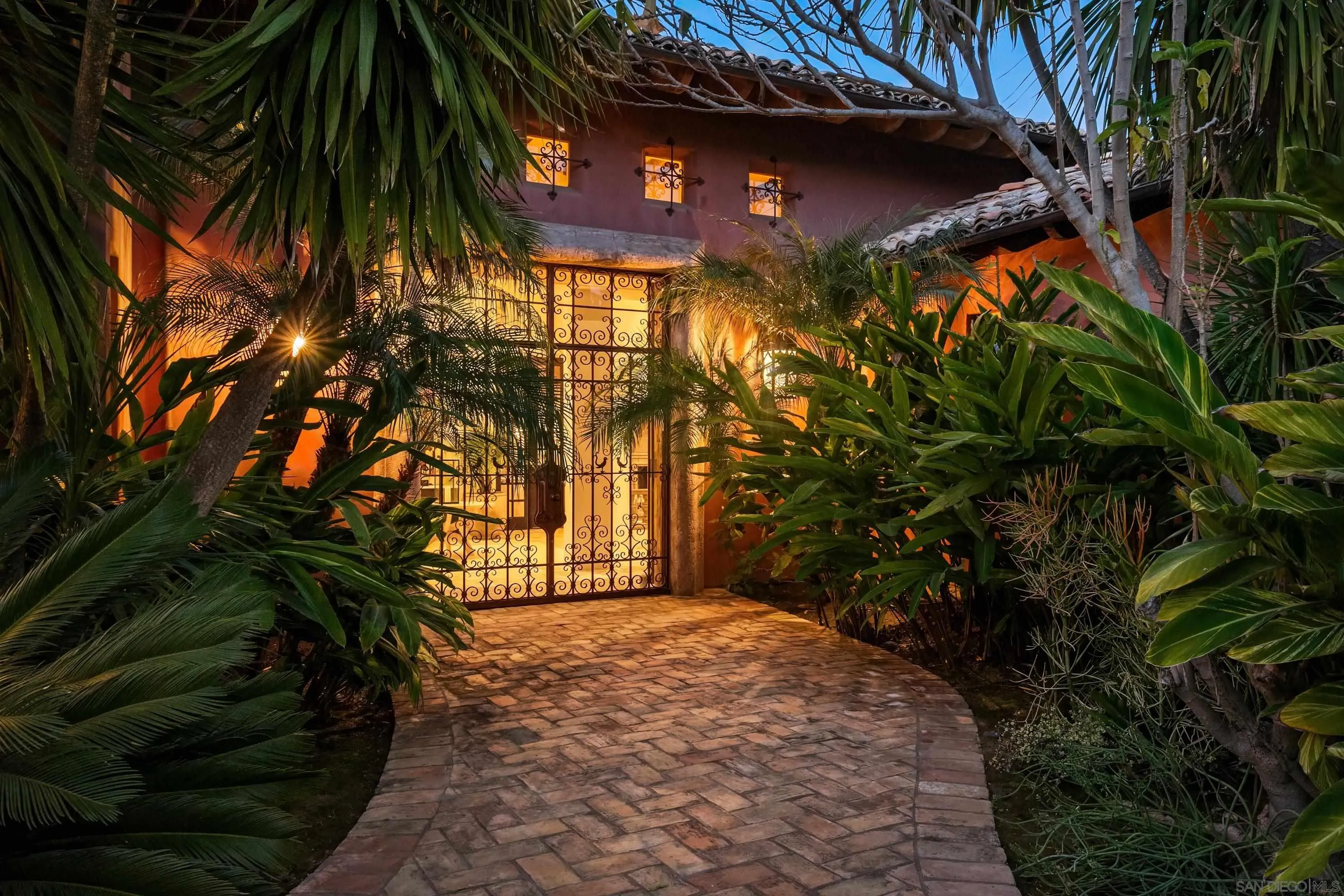 17116 Paseo Hermosa Rancho Santa Fe, CA 92067 - Photo 7 of 59