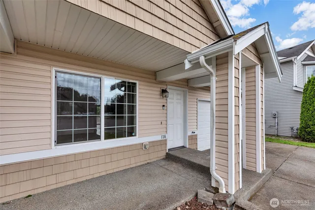 $748,000 | 728 95th Court Southeast, Everett, WA 98208