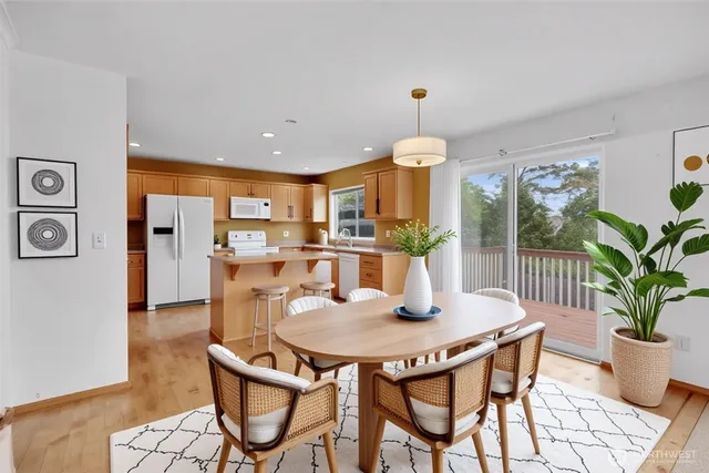 $748,000 | 728 95th Court Southeast, Everett, WA 98208