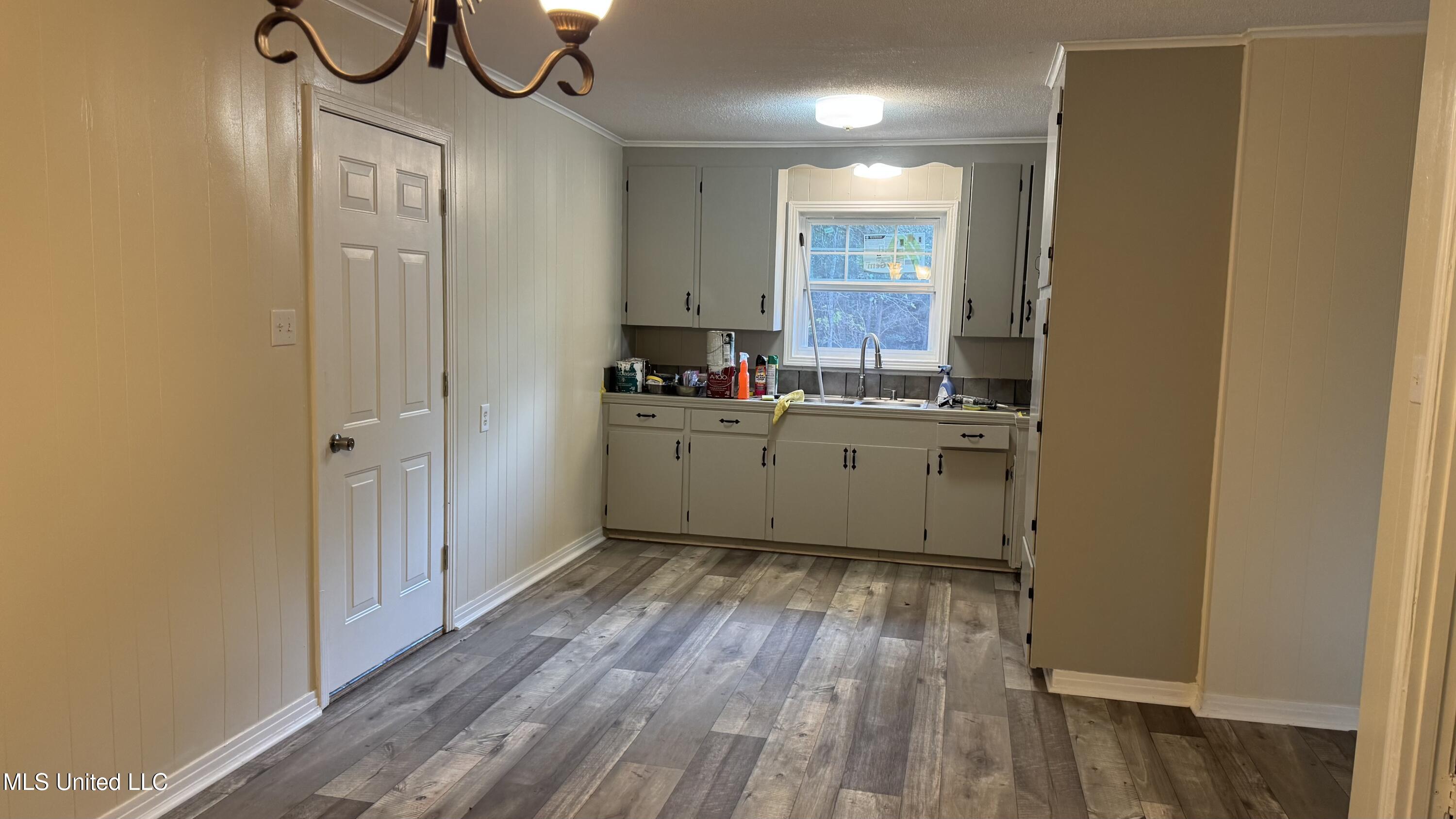 2906 Highway 15 Newton, MS 39345 - Photo 6 of 13 IMG_3762
