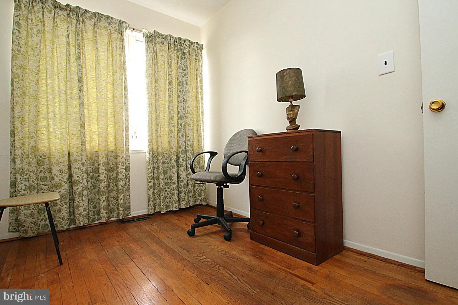 8108 Del Haven Road Baltimore, MD 21222 - Photo 20 of 30 Bedroom
