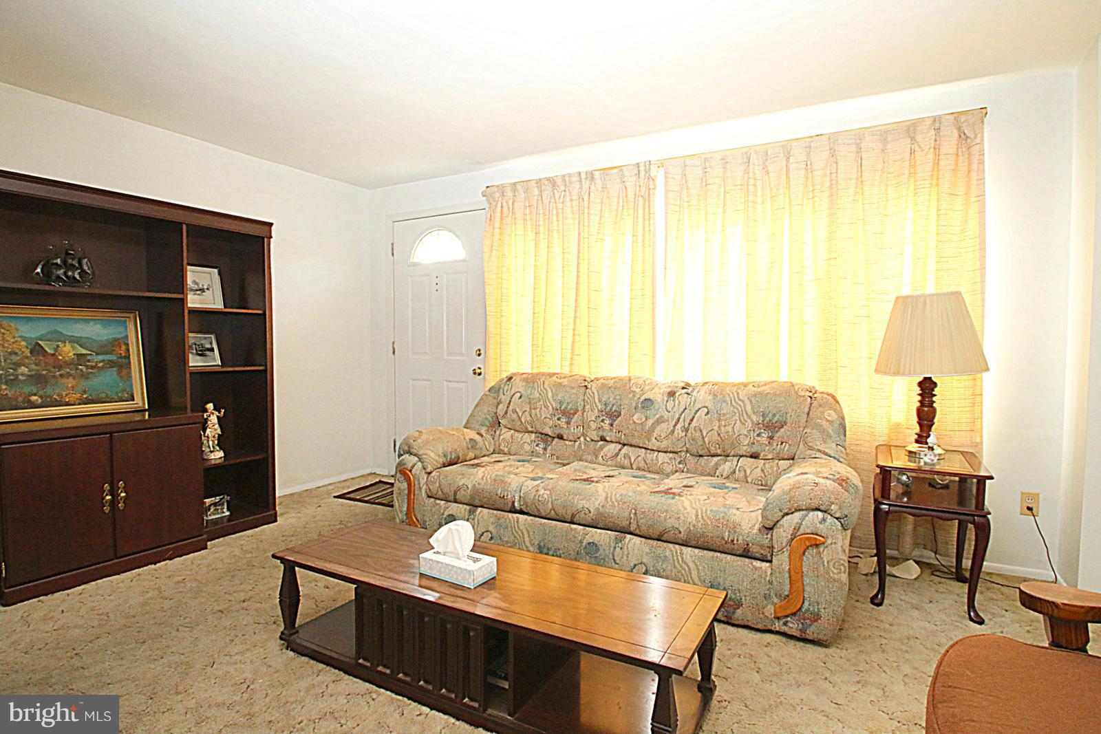 8108 Del Haven Road Baltimore, MD 21222 - Photo 3 of 30 Living Room