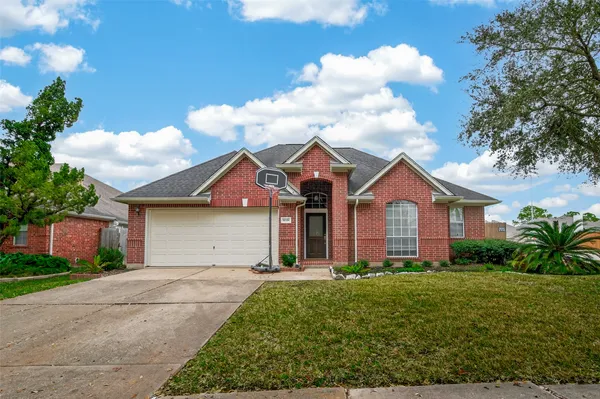 $330,000 | 10339 Claybrook Drive, Houston, TX 77089