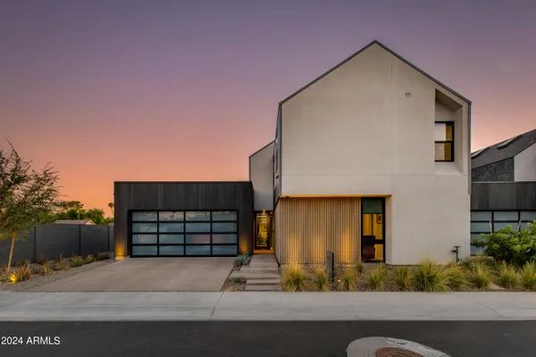 $1,469,000 | 1341 East Pomelo Grove Lane, Phoenix, AZ 85014