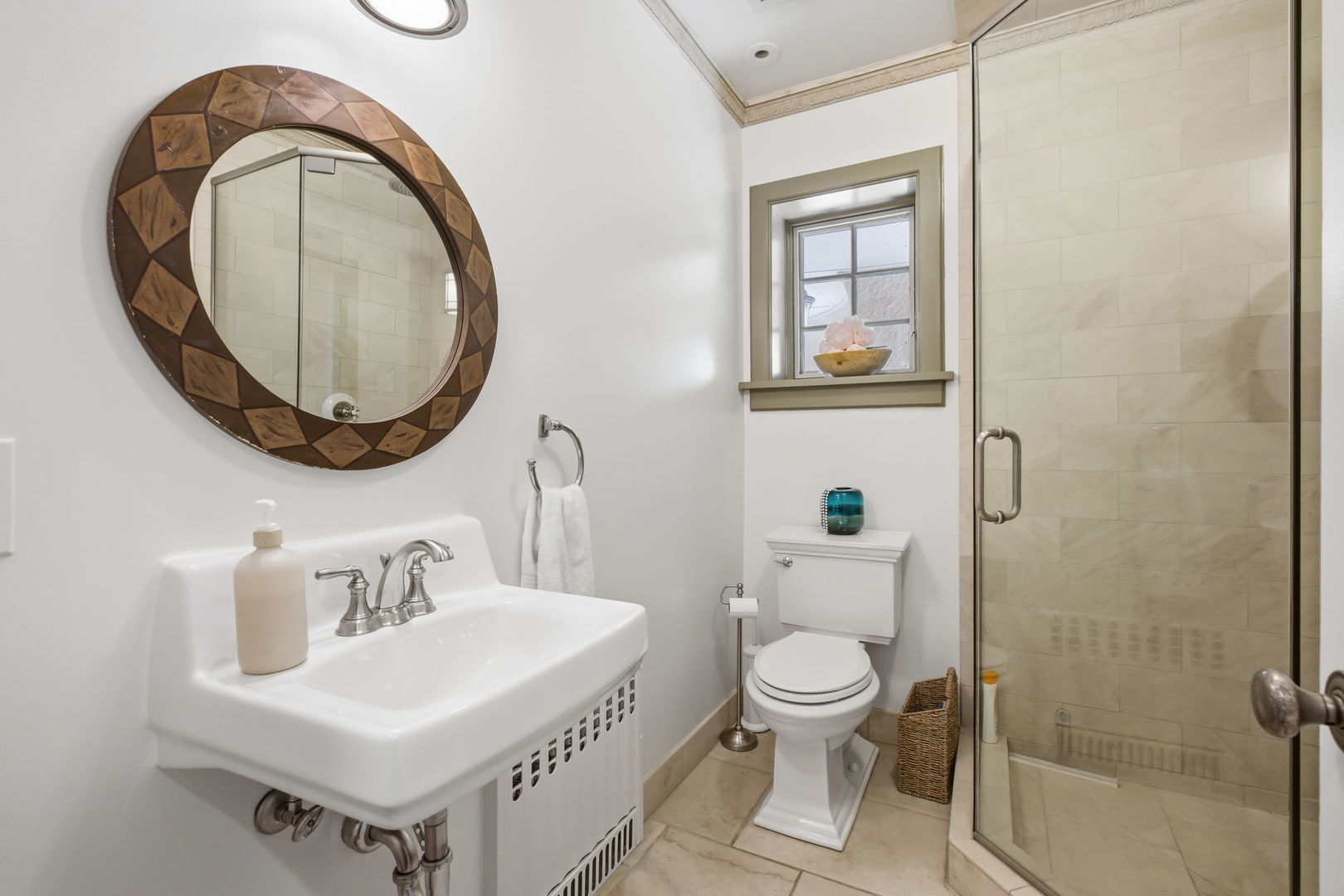 1010 Sheridan Road Wilmette, IL 60091 - Photo 13 of 41