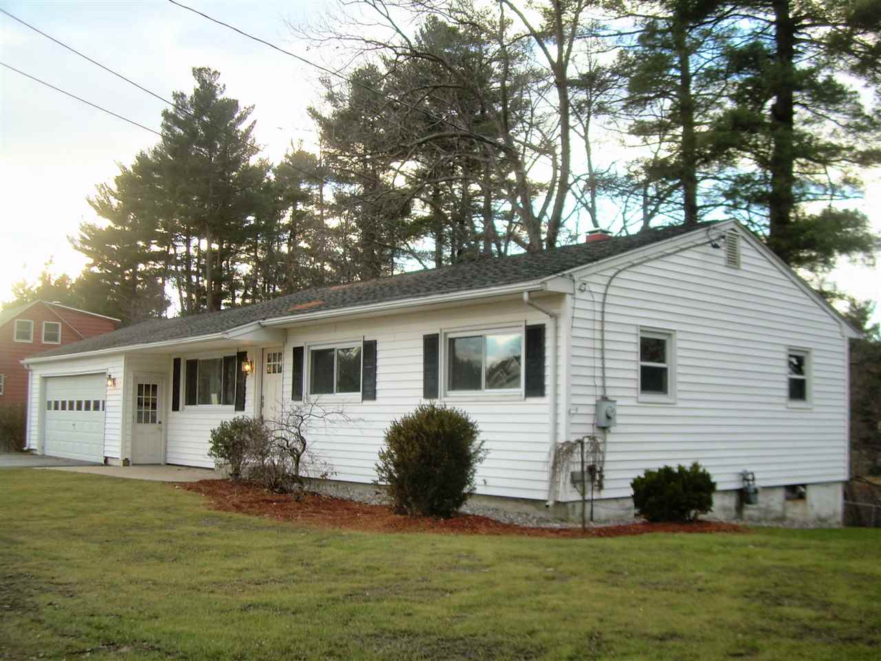 143 East Dunstable Road Nashua, NH 03062 - Photo 1 of 40