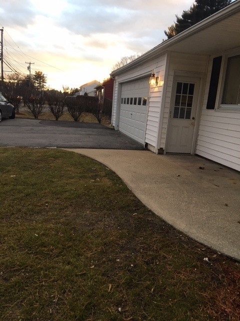 143 East Dunstable Road Nashua, NH 03062 - Photo 31 of 40
