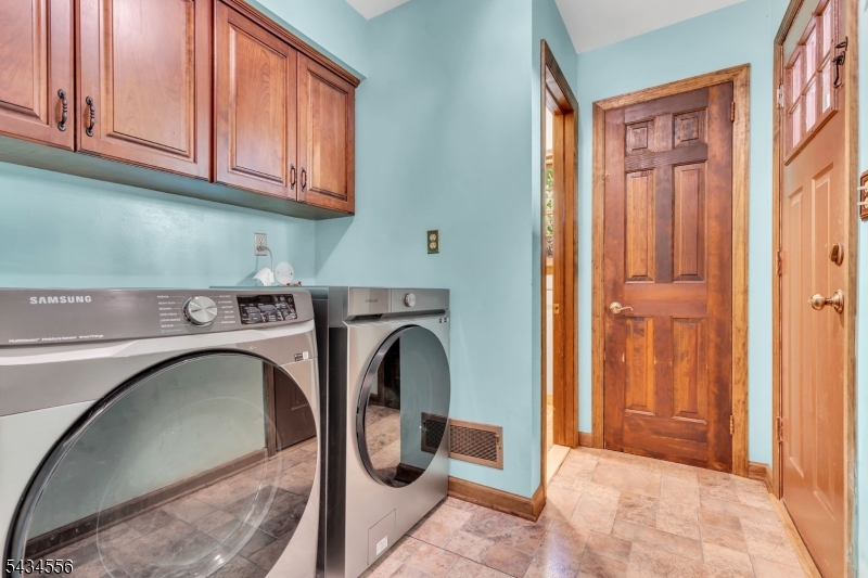 32 Cherryville Hollow Road Flemington, NJ 08822 - Photo 14 of 28