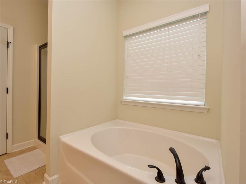 540 Barnsdale Ridge Road Kernersville, NC 27284 - Photo 5 of 22 Gallery Image 5