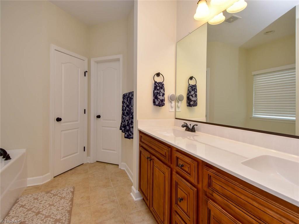 540 Barnsdale Ridge Road Kernersville, NC 27284 - Photo 7 of 22 Gallery Image 7
