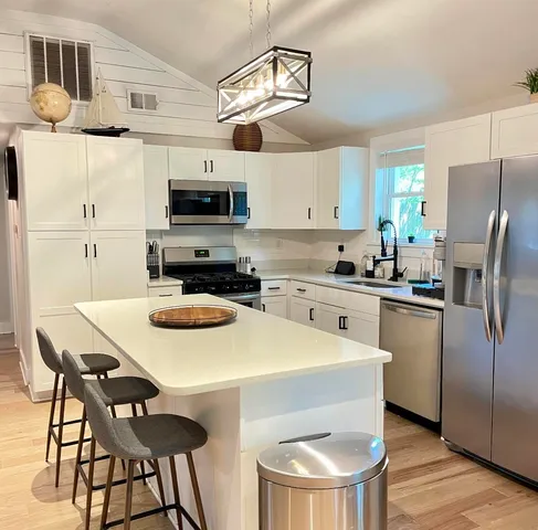 $3,400 | 1769 Brantley Drive, Charleston, SC 29412