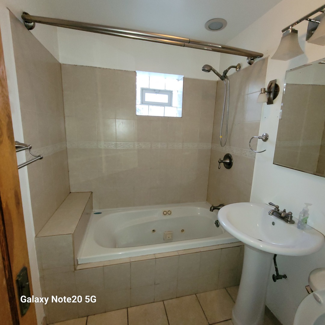 4729 West Addison Street Chicago, IL 60641 - Photo 11 of 18 Gallery Image 11