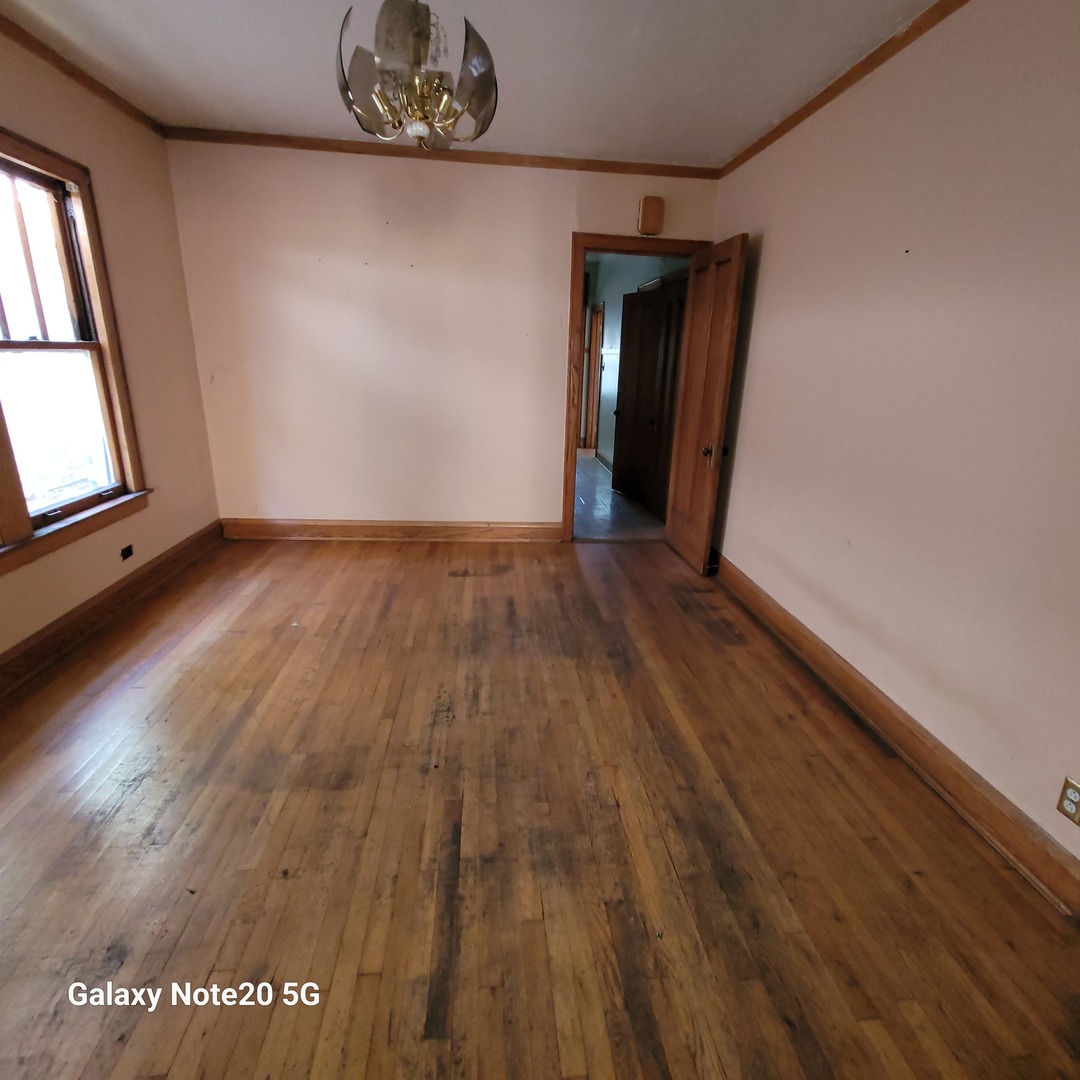 4729 West Addison Street Chicago, IL 60641 - Photo 10 of 18 Gallery Image 10