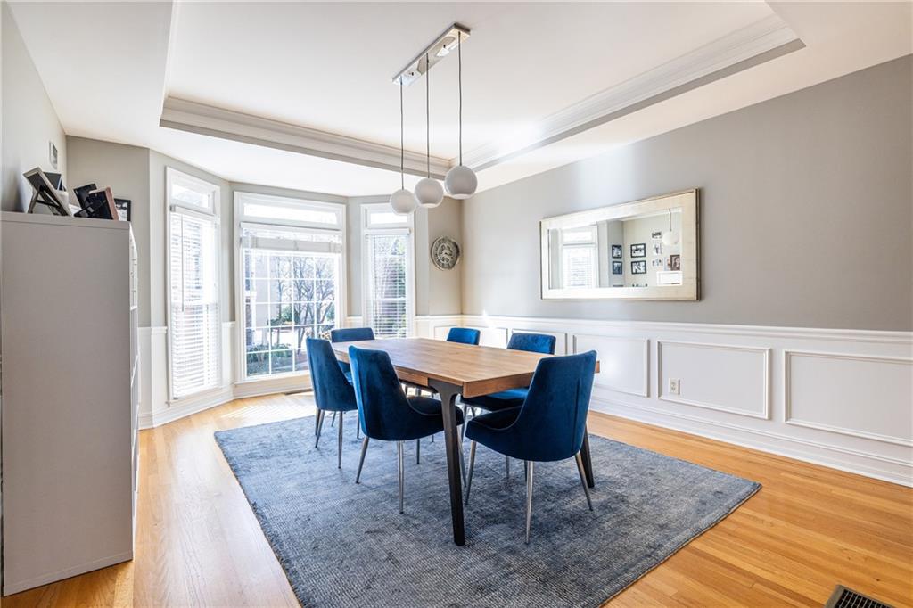 2454 Vivian Circle Decatur, GA 30030 - Photo 4 of 45