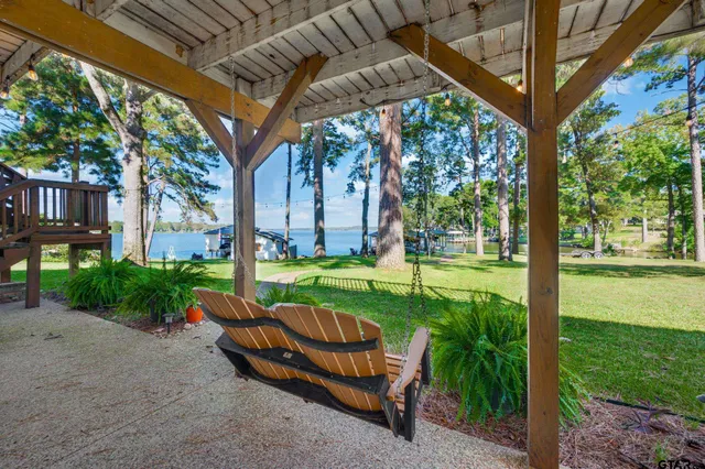 a view of a backyard with plants