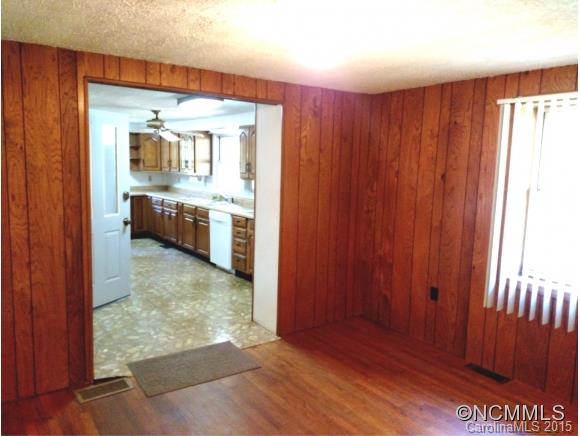 5995 Howard Gap Road Saluda, NC 28773 - Photo 12 of 23 Gallery Image 12