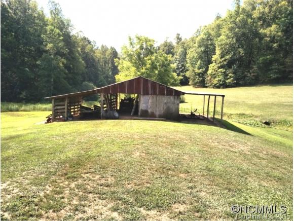 5995 Howard Gap Road Saluda, NC 28773 - Photo 8 of 23 Gallery Image 8