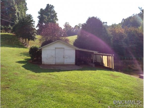 5995 Howard Gap Road Saluda, NC 28773 - Photo 9 of 23 Gallery Image 9