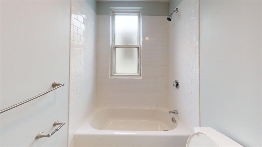 114 Falcon Street, Unit 3 Boston, MA 02128 - Photo 4 of 9