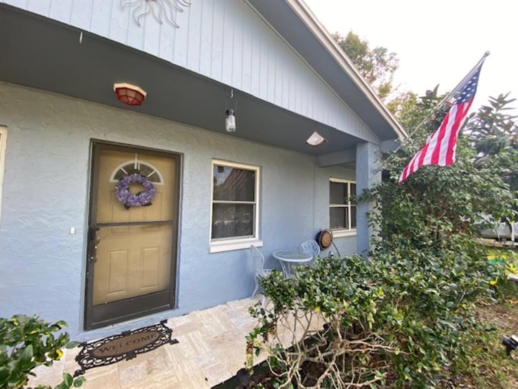 a front view of house with yard