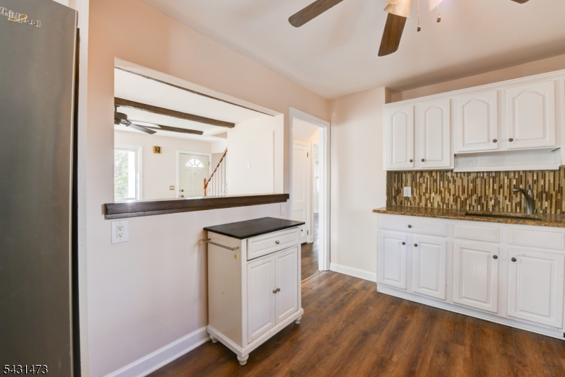 72 Colonial Drive Clark, NJ 07066 - Photo 12 of 48