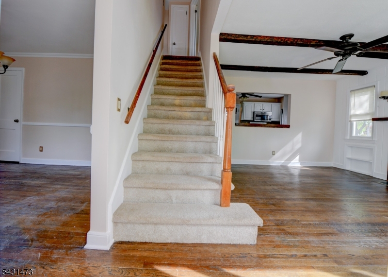 72 Colonial Drive Clark, NJ 07066 - Photo 13 of 48