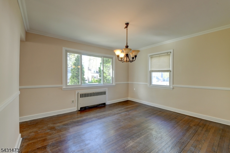 72 Colonial Drive Clark, NJ 07066 - Photo 18 of 48