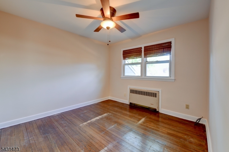72 Colonial Drive Clark, NJ 07066 - Photo 22 of 48
