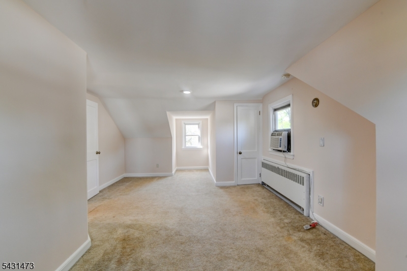72 Colonial Drive Clark, NJ 07066 - Photo 30 of 48