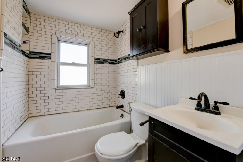 72 Colonial Drive Clark, NJ 07066 - Photo 33 of 48