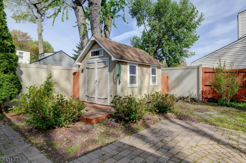 72 Colonial Drive Clark, NJ 07066 - Photo 42 of 48