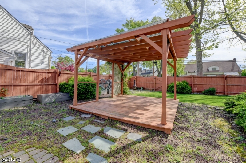 72 Colonial Drive Clark, NJ 07066 - Photo 44 of 48
