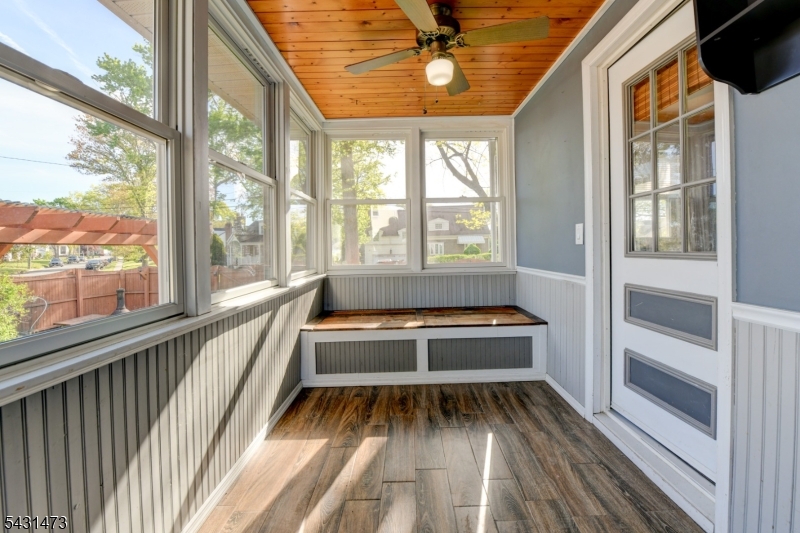 72 Colonial Drive Clark, NJ 07066 - Photo 5 of 48