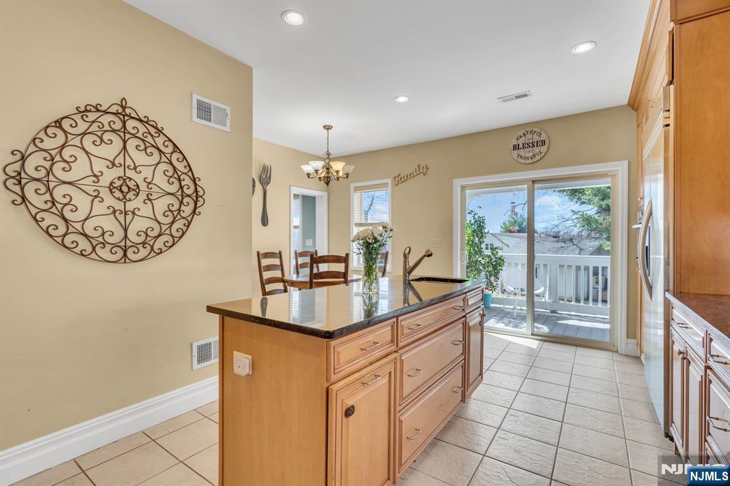 467 Summit Avenue Hackensack, NJ 07601 - Photo 15 of 50