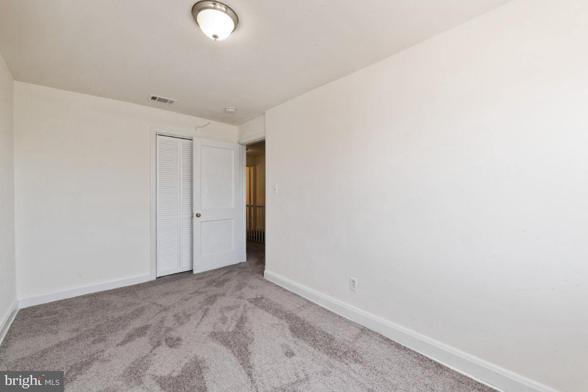 1122 Elm Road Baltimore, MD 21227 - Photo 19 of 35