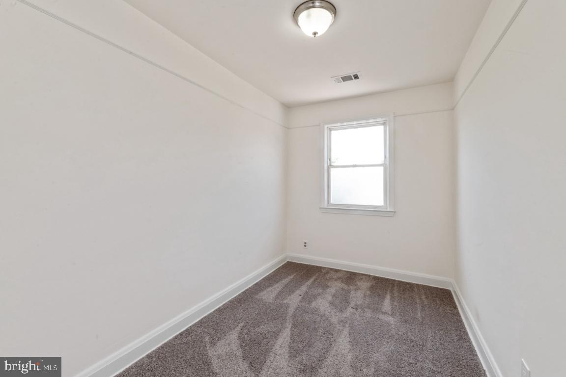 1122 Elm Road Baltimore, MD 21227 - Photo 20 of 35