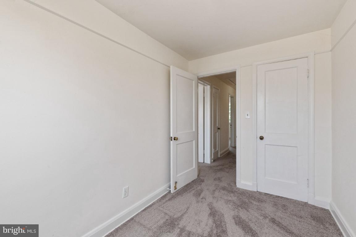 1122 Elm Road Baltimore, MD 21227 - Photo 22 of 35